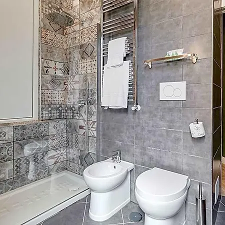 Ripetta Luxurious Rom