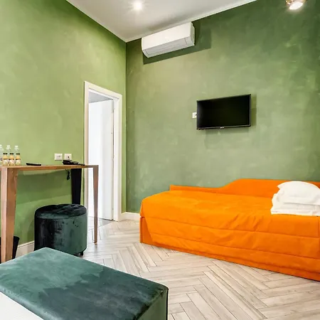 Ripetta Luxurious